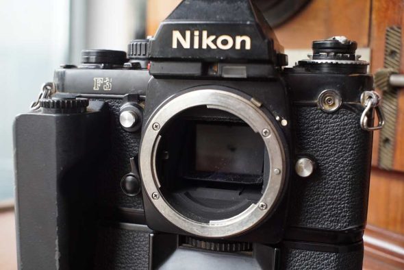 Nikon F3 + MD-4 kit, OUTLET