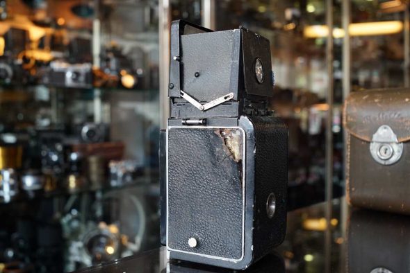 Rolleiflex Original with 75mm F/3.8, in leather case
