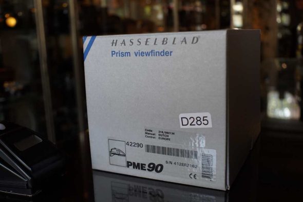 Hasselblad PME90 prism finder, Boxed