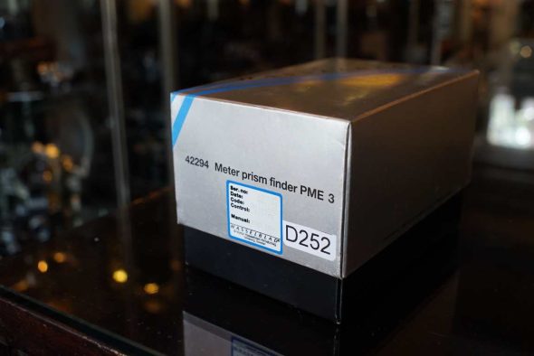 Hasselblad PME3 prism finder, Boxed