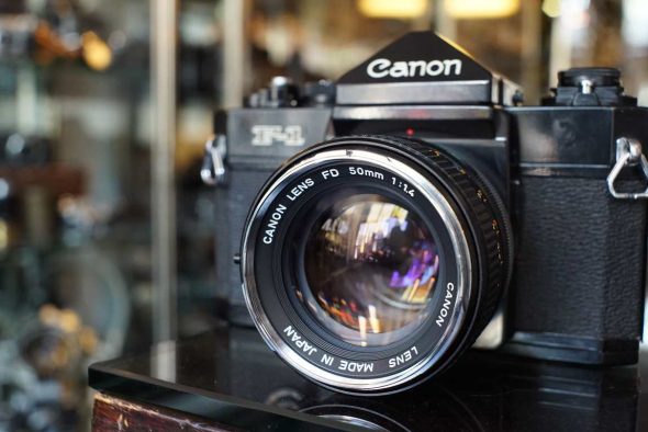 Canon F-1 + Canon FD 50mm f/1.4 Chrome nose