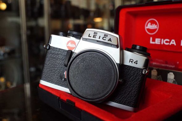 Leica R4 body chrome, cased