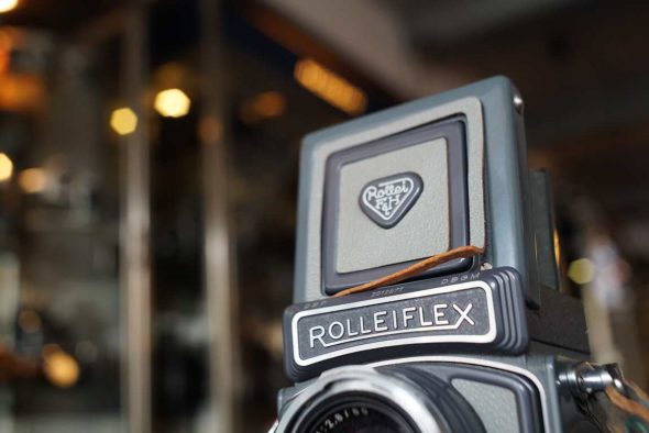 Baby Rolleiflex grey in case