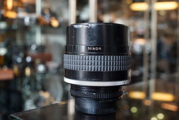 Nikon 105mm F/1.8 AI-S lens