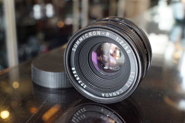Leica Leitz Summicron 50mm f/2 3-cam, built-in hood