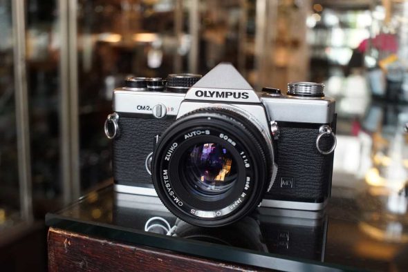 Olympus OM2n + 50mm f/1.8 kit