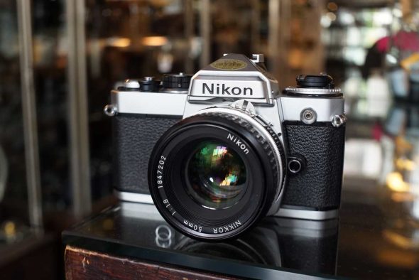 Nikon FE chrome + Nikkor 50mm F/1.8 AI lens