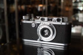 Leica III + Elmar 5cm F/3.5 lens in leather case