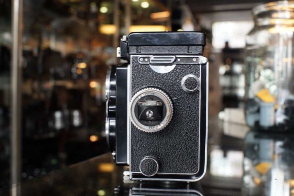 Rolleiflex 3.5 E TLR w/ Planar lens