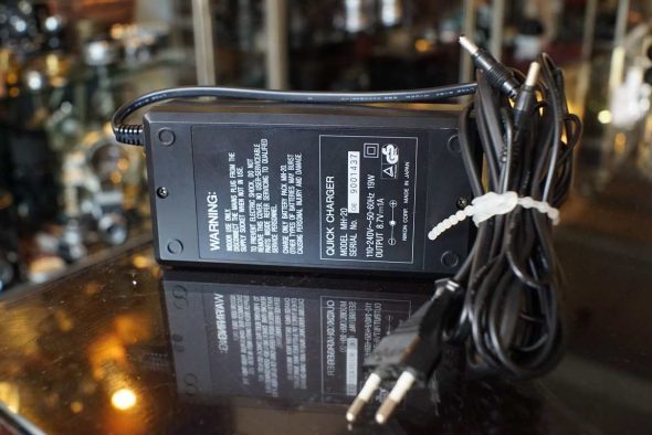 Nikon quick charger MH-20 for MN-20 (F4E)
