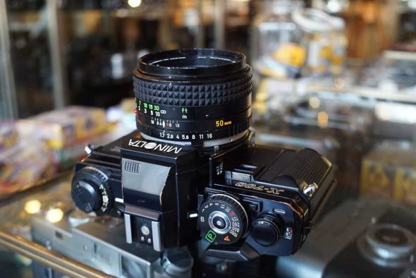 Minolta X-700 + 50mm F/1.7 Rokkor lens