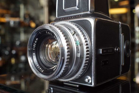 Hasselblad 500C chrome + Carl Zeiss 80mm F/2.8 Planar & C12 back, service camera no.96
