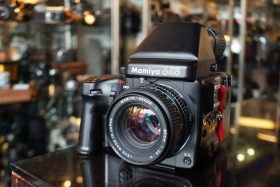 Mamiya 645 Pro + 80mm f/2.8 N + FK402 SV AE finder outfit, BOXED