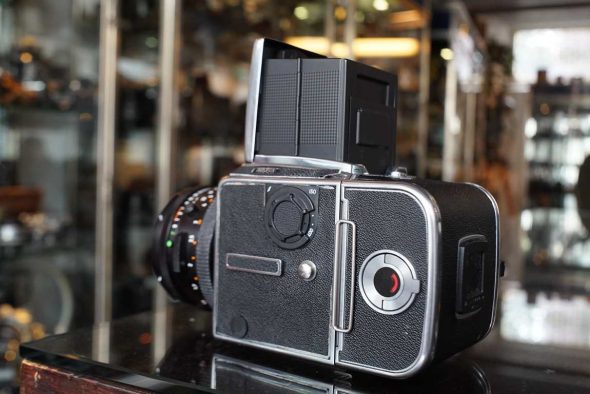 Hasselblad 503CX + 80mm F/2.8 Planar CF + A12 filmback, boxed kit