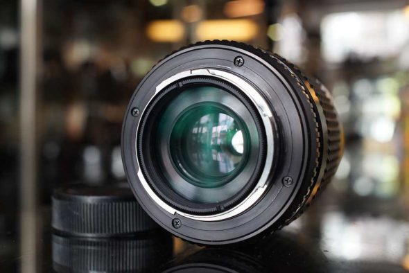 Minolta PF Rokkor 250mm F/5.6 Mirror lens for MD
