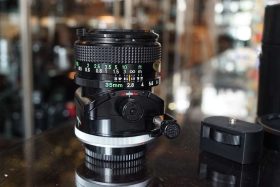 Canon TS 35mm F/2.8 SSC tilt & shift FD lens, in case + acc.