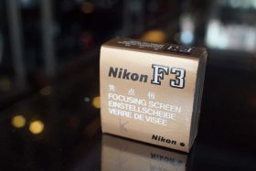 Nikon F3 focusing screen type K (red dot), cased