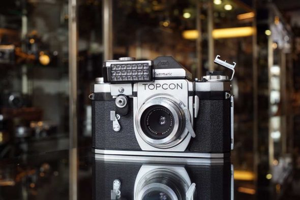 Topcon RIII + meter + Schneider Isogon 4.5 / 4cm lens