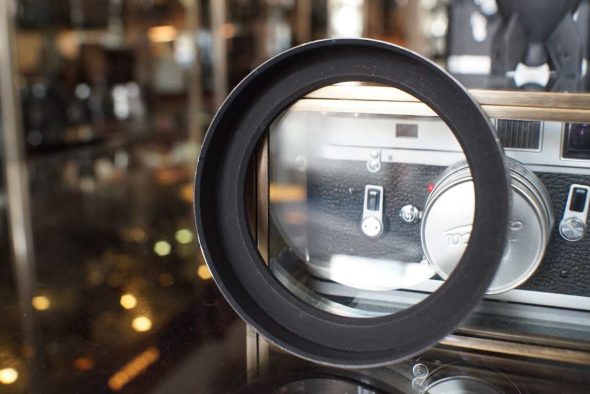 Hasselblad Screw-in lenshood for 50mm F/2.8 V-system lens