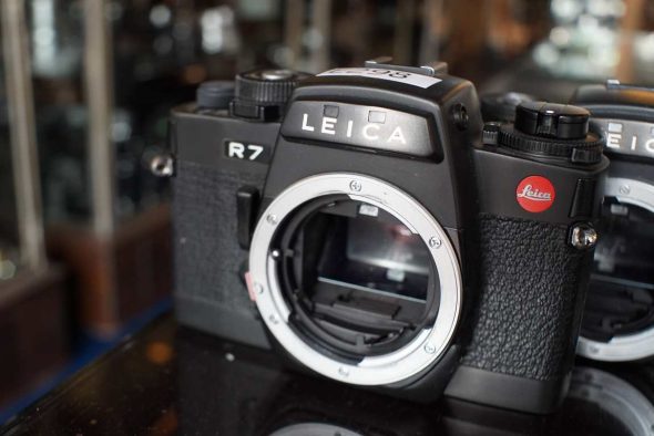 Leica R4 and R7 for parts or repair, OUTLET