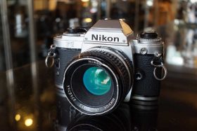 Nikon FG silver + 50mm F/2, very worn, OUTLET