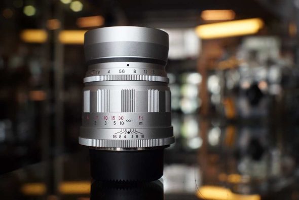 Voigtlander 75mm F/2.5 Color-Heliar LTM lens silver