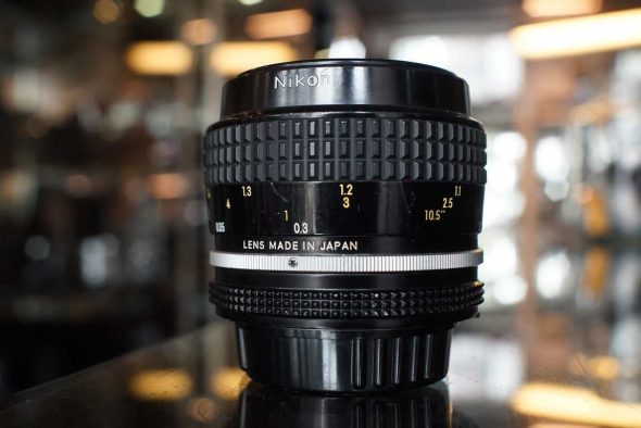 Nikon Micro-Nikkor 55mm F/3.5 AI lens