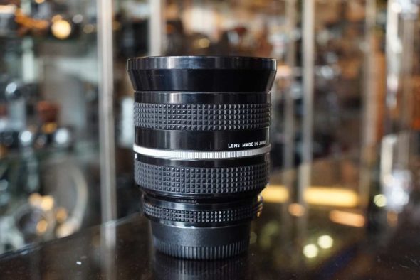 Nikon Zoom-Nikkor 28-45mm F/4.5 AI lens