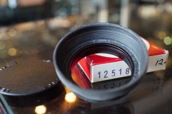Leica Leitz 12518 lens hood + cap for Summicron-C 2 / 40mm