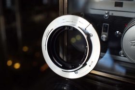 Tamron Adaptall-2 lens mount for Leica R