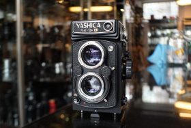 Yashica Mat-124G TLR with 80mm F/3.5 lens