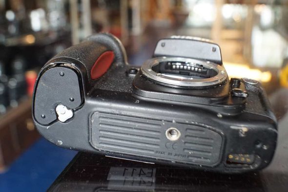 Nikon F100 body, OUTLET