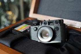 Minox 60502 Classic Camera Leica IIIf black paint, mini camera, boxed