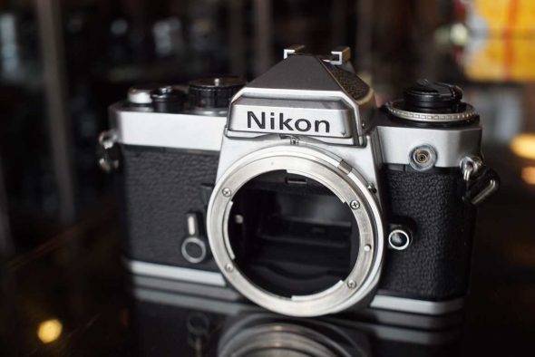 Nikon FE body chrome