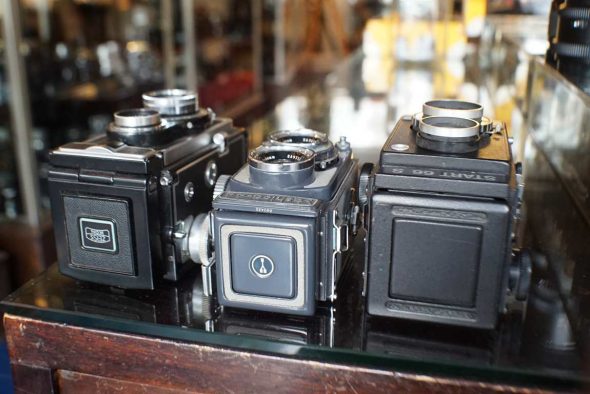 Lot of 3 TLR cameras