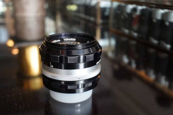 Nikon Nikkor-SC 50mm F/1.4 Non-AI lens