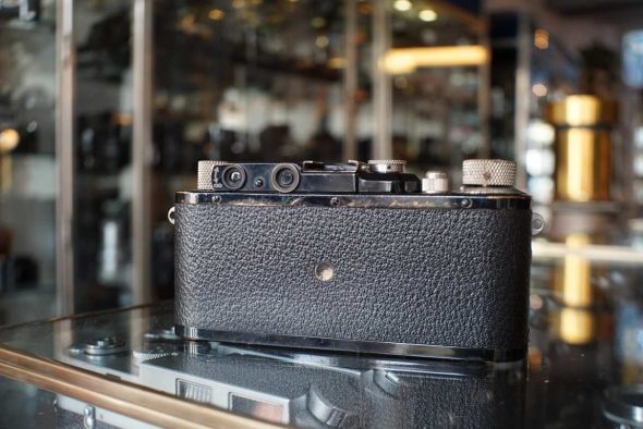 Leica III black (converted II) + 5cm F/3.5 Elmar lens