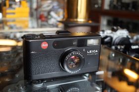 Leica Minilux black w/ Summarit 40mm f/2.4