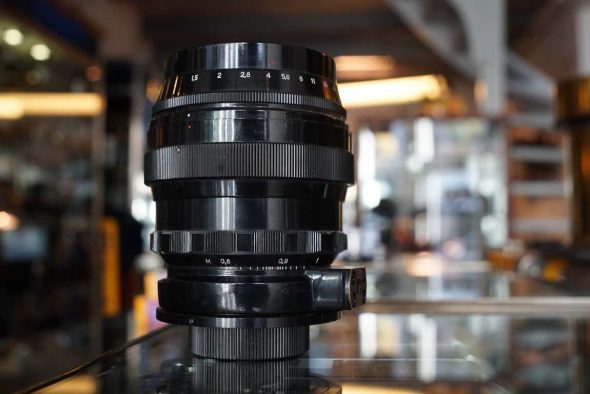 Helios-40-2 1.5 / 85mm lens. Black. M42