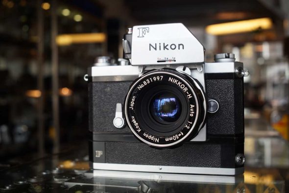 Nikon F chrome + F36 motor + Nikkor 50mm F/2 lens, collectible/OUTLET