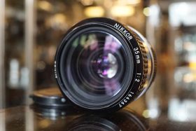 Nikon Nikkor 35mm F/2 AI lens