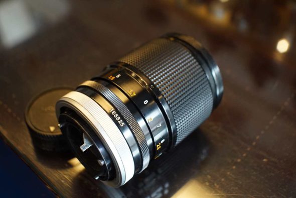 Canon lens SC 2.5 / 135mm FD lens