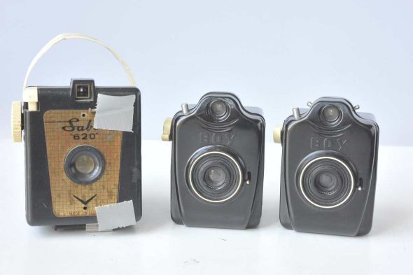 Big lot of beautiful bakelite cameras. Collectors dream, 15x