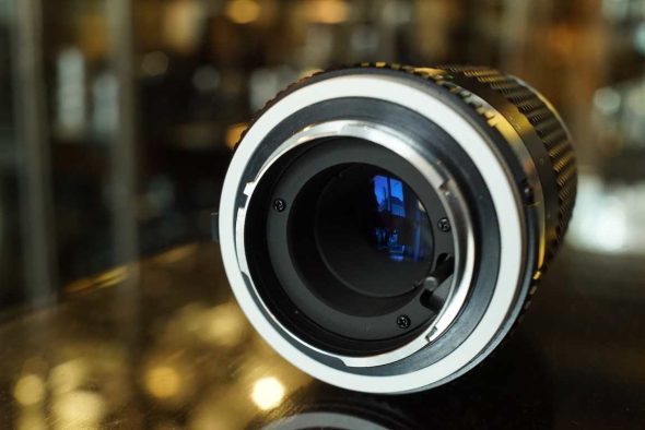 Minolta MC Tele Rokkor-QD 135mm F/3.5 lens
