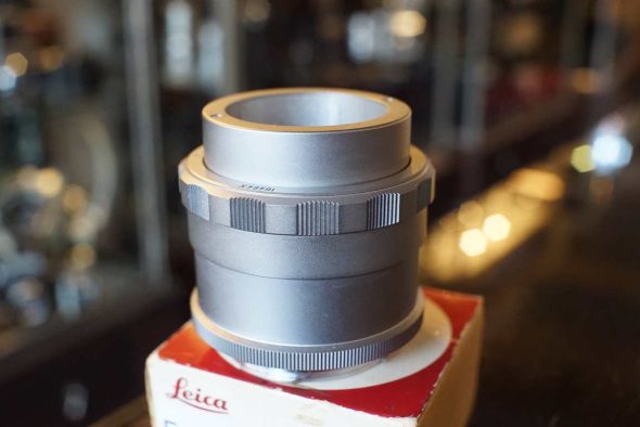 Leica 16464K Focusing Mount Chrome, boxed