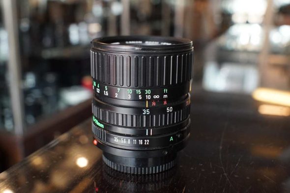 Canon FD 35-70mm F/3.5-4.5 zoom lens