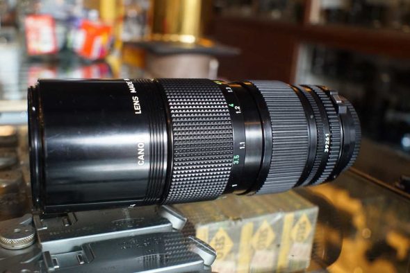 Canon FD 80-200mm F/4 zoom lens nFD