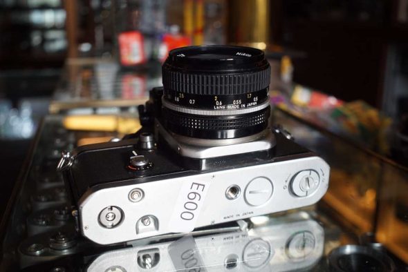 Nikon F2SB + Nikkor 50mm f/2 pre-AI OUTLET