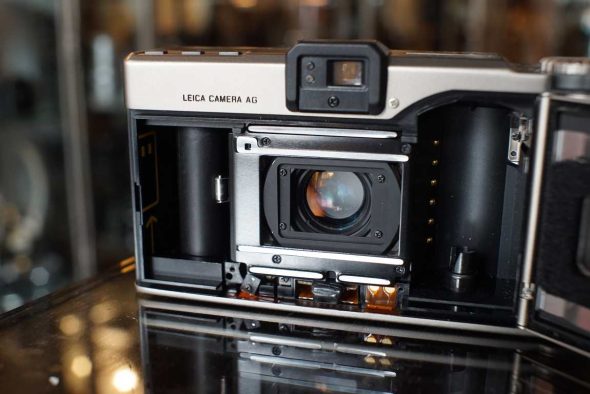 Leica Minilux w/ 40mm f/2.4 Summarit OUTLET