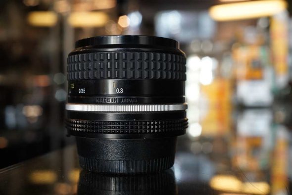 Nikon Nikkor 28mm 1:3.5 AI lens
